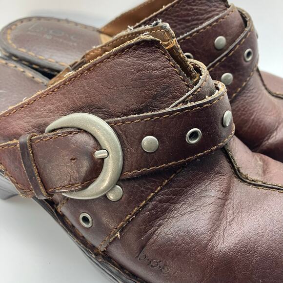 b.ø.c Brown Leather Clogs Slides Studded Buckle Comfort Shoes Women’s 8 BC6650 - Picture 13 of 13